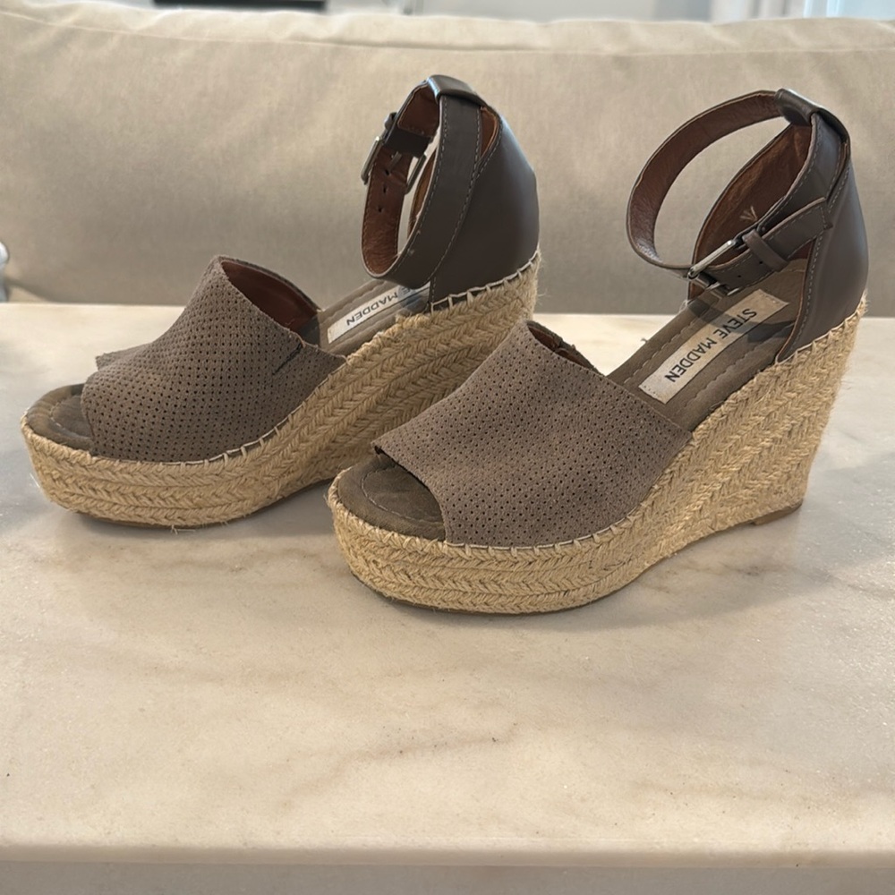 Lightly worn Steve Madden wedges